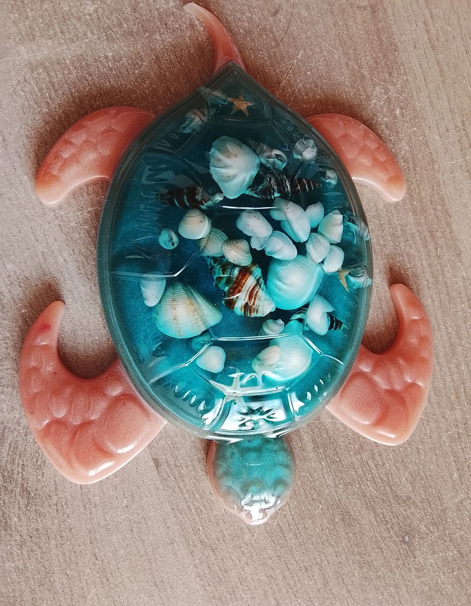 Tortue en résine 